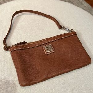 Dooney & Bourke wristlet